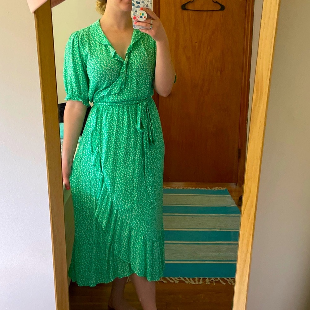 ✨ Old Navy Wrap Dress!